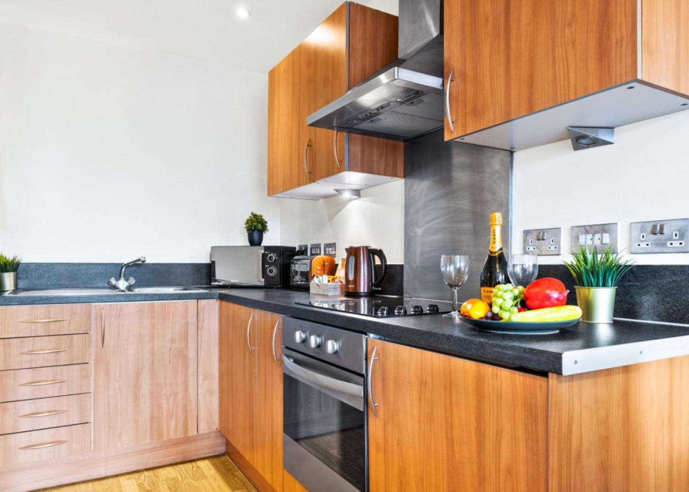 Chinatown - One Bed - Balcony - Secure Parking - Fast Wifi - Birmingham City Centre - 49A Екстер'єр фото