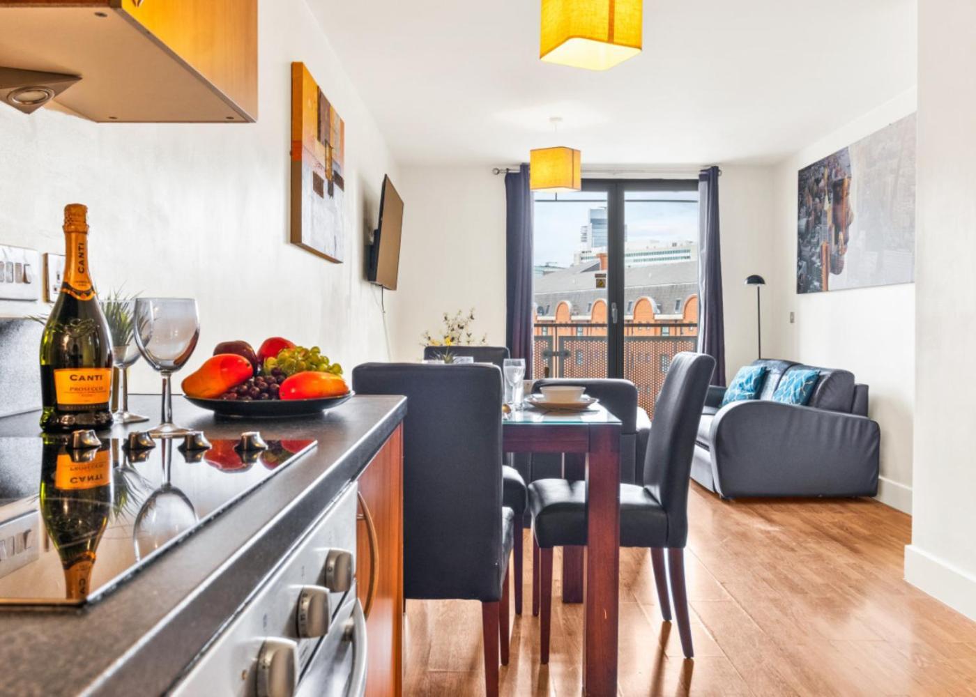 Chinatown - One Bed - Balcony - Secure Parking - Fast Wifi - Birmingham City Centre - 49A Екстер'єр фото
